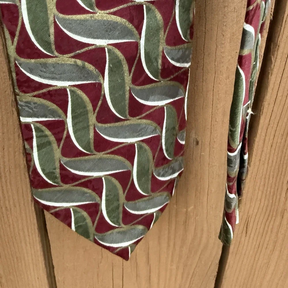 Oscar de la‎ Renta tie couture collection Tie Neckware Made In USA Silk